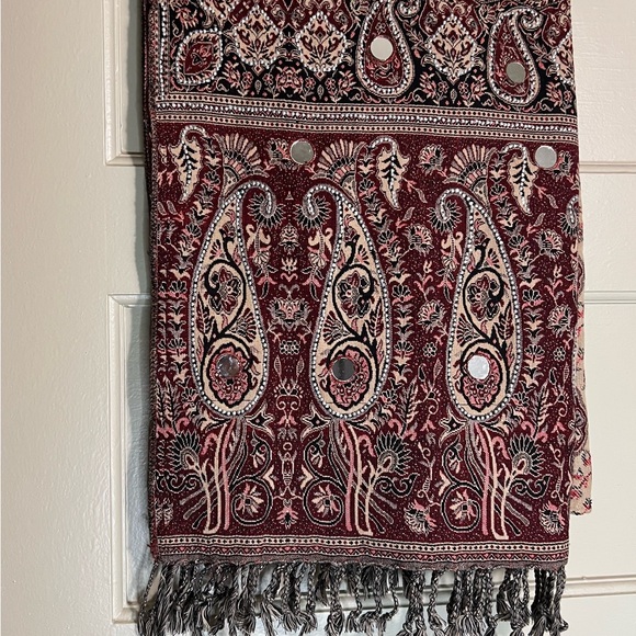 Fall/Winter Shawl - Picture 5 of 5